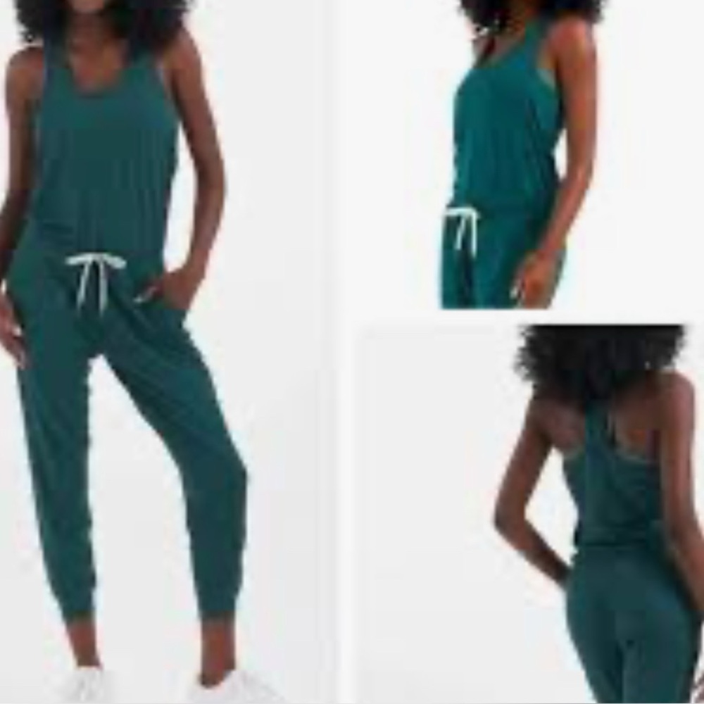 BNWOT Size M Vuori Lux Jumpsuit in Jade Heather.
